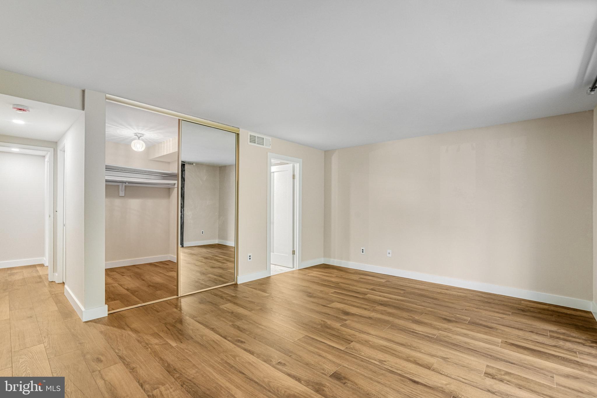 ALEXANDRIA KNOLLS - Residential