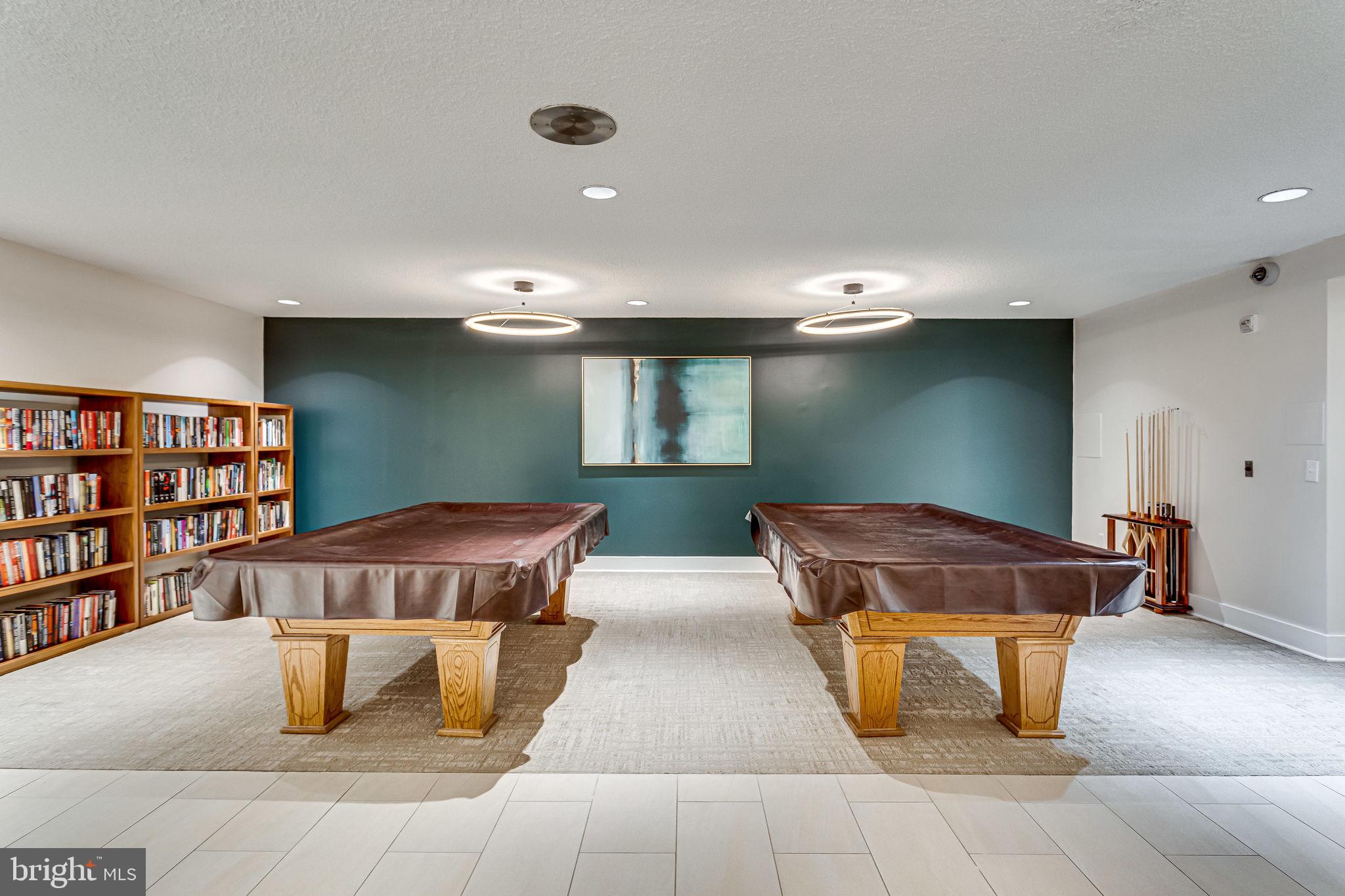 ALEXANDRIA KNOLLS - Residential