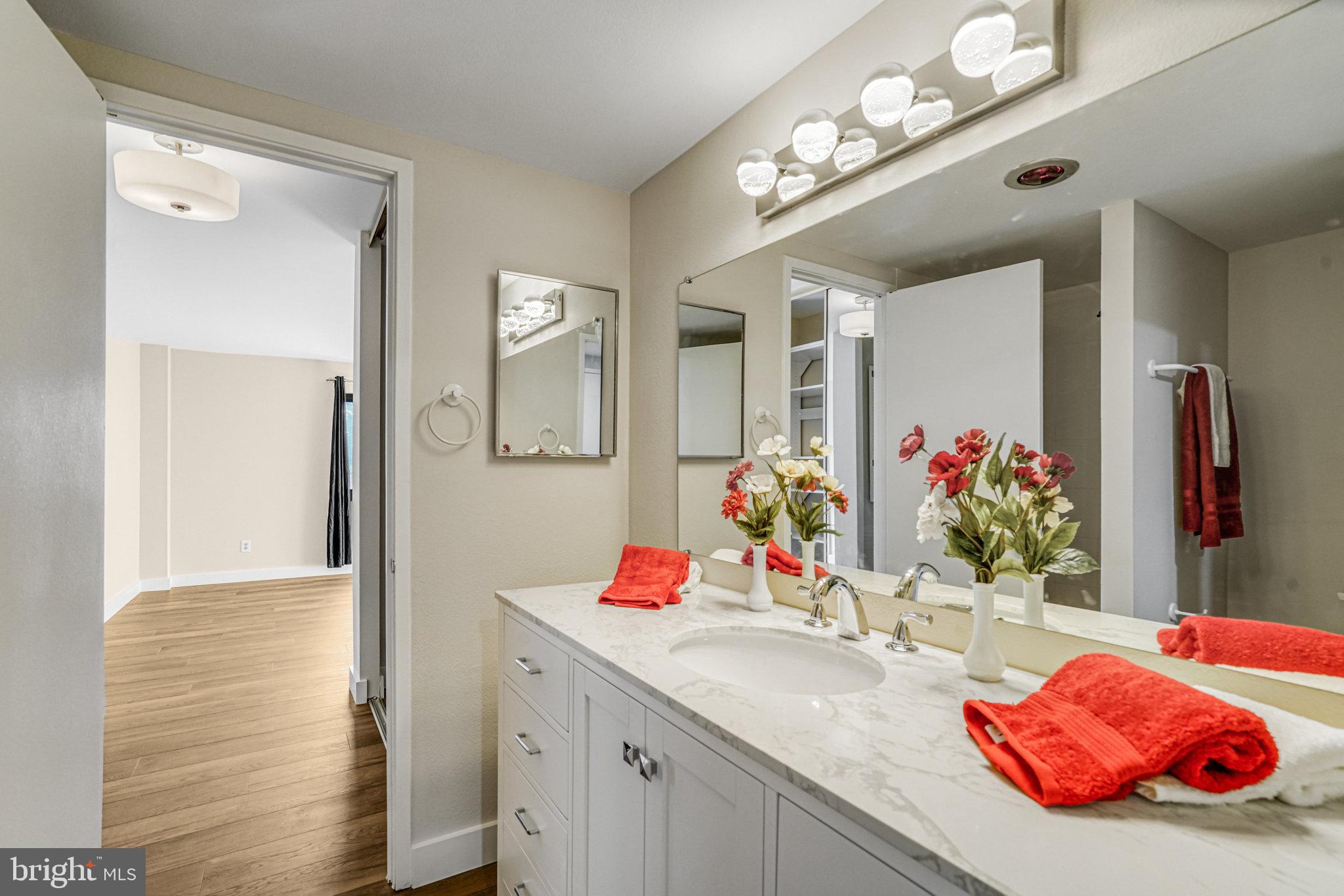 ALEXANDRIA KNOLLS - Residential