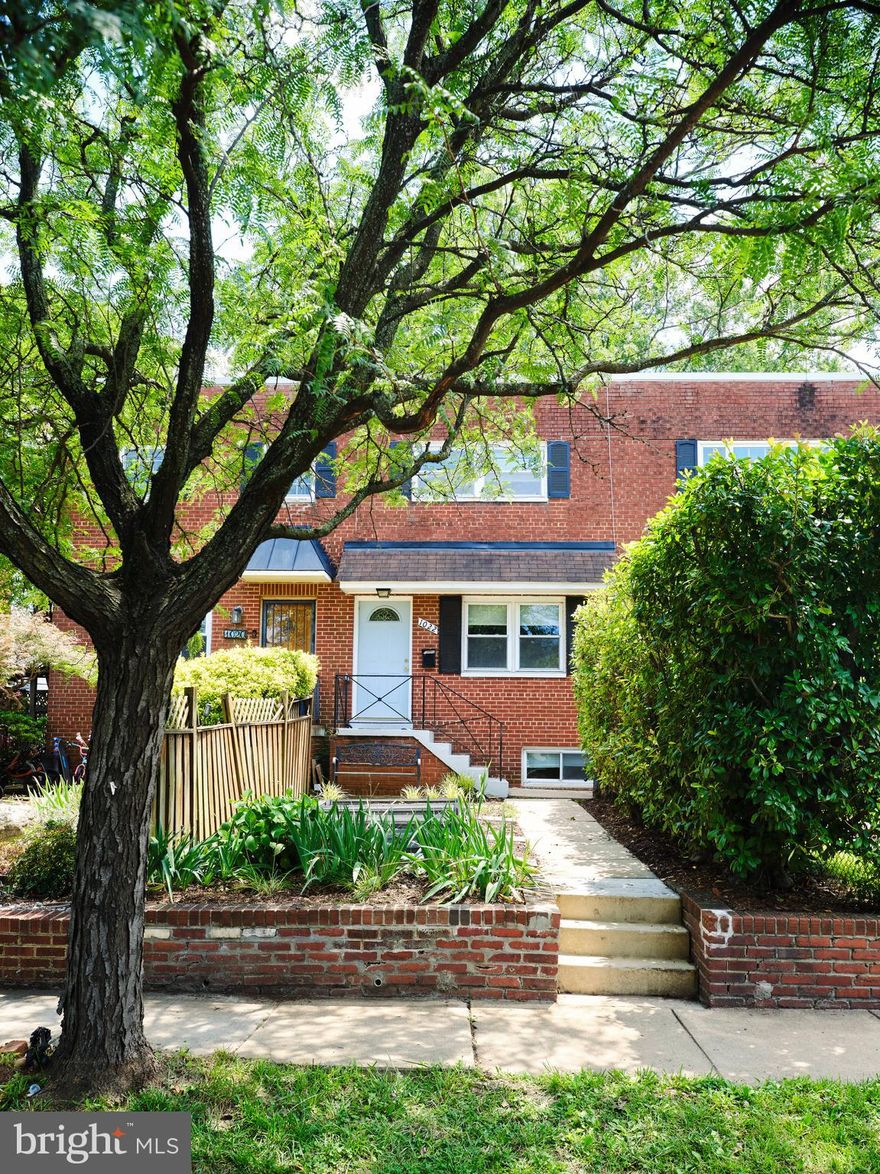Welcome home to this 3 bedroom 2 full bath home that is just a few blocks away from Braddock Rd metro station and many shops and restaurants in North Old Town.

Come enjoy the wonderful space including a separate living room and eating area, as well as a newer kitchen with great cabinets and full range of stainless steel appliances. Go upstairs to find 3 bedrooms and a full bathroom -- all newly painted and with great closet space. This home also features a fully finished basement with a large family room and full bathroom. This level as well as the main floor exit to a rear courtyard with gates and a driveable paver patio -- so use it as your own private oasis or as private parking.

The location is a standout feature, with easy access to local amenities and the Metro, making commuting a breeze. Pets are considered on a case-by-case basis, making this a potential haven for your furry friends. Experience the perfect blend of comfort and convenience at 1022 Vernon Street.

Requirements:
Credit score: 680+
Income: 3 times rent
No negative rental history
All applicants 18+ MUST apply

**ATTENTION**:
We do not ask people to submit rental applications in order to see properties. Do not submit applications on systems that we do not authorize. Beware of scams!