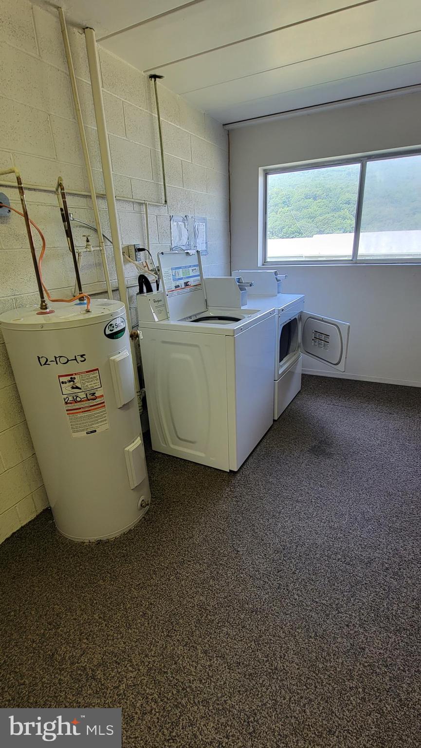 CRESAP KNOLL APARTMENTS - Residential