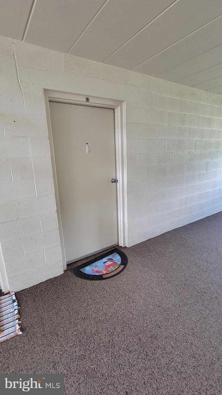 CRESAP KNOLL APARTMENTS - Residential