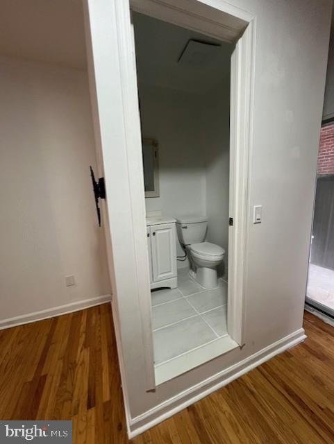 QUEEN VILLAGE - Residential Lease