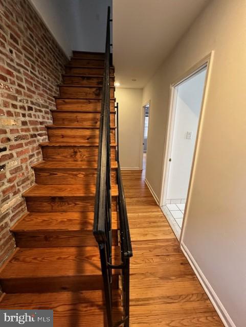 QUEEN VILLAGE - Residential Lease