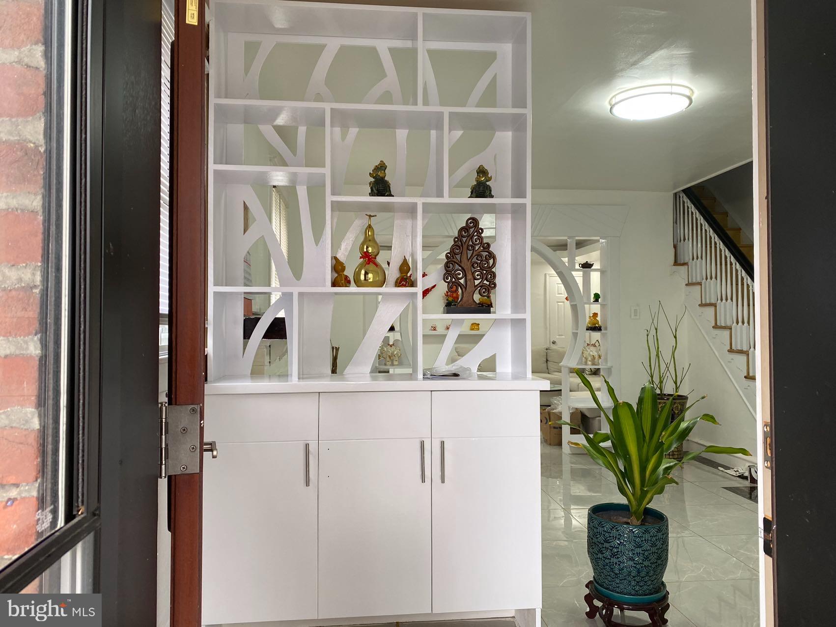 MAYFAIR - Residential