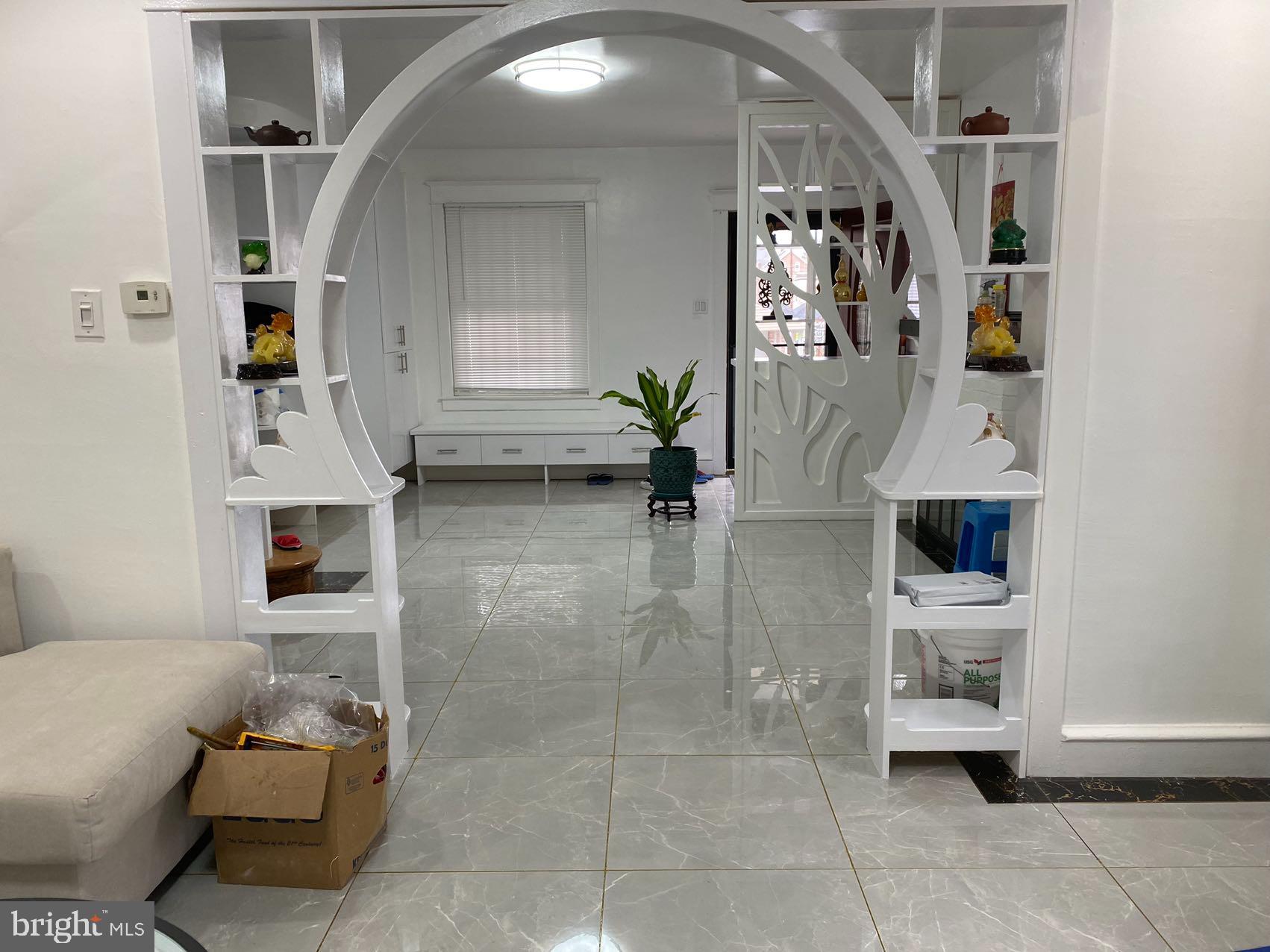 MAYFAIR - Residential