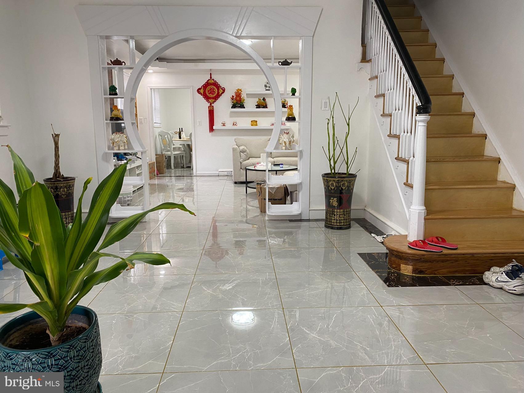 MAYFAIR - Residential