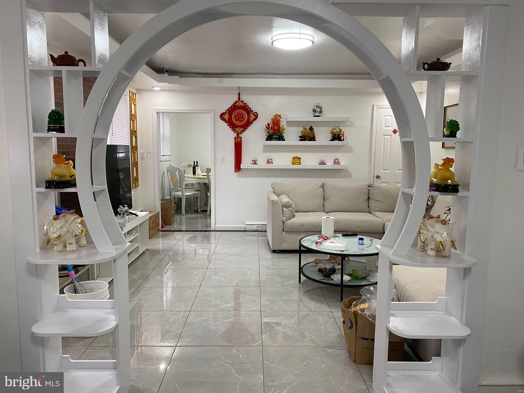 MAYFAIR - Residential