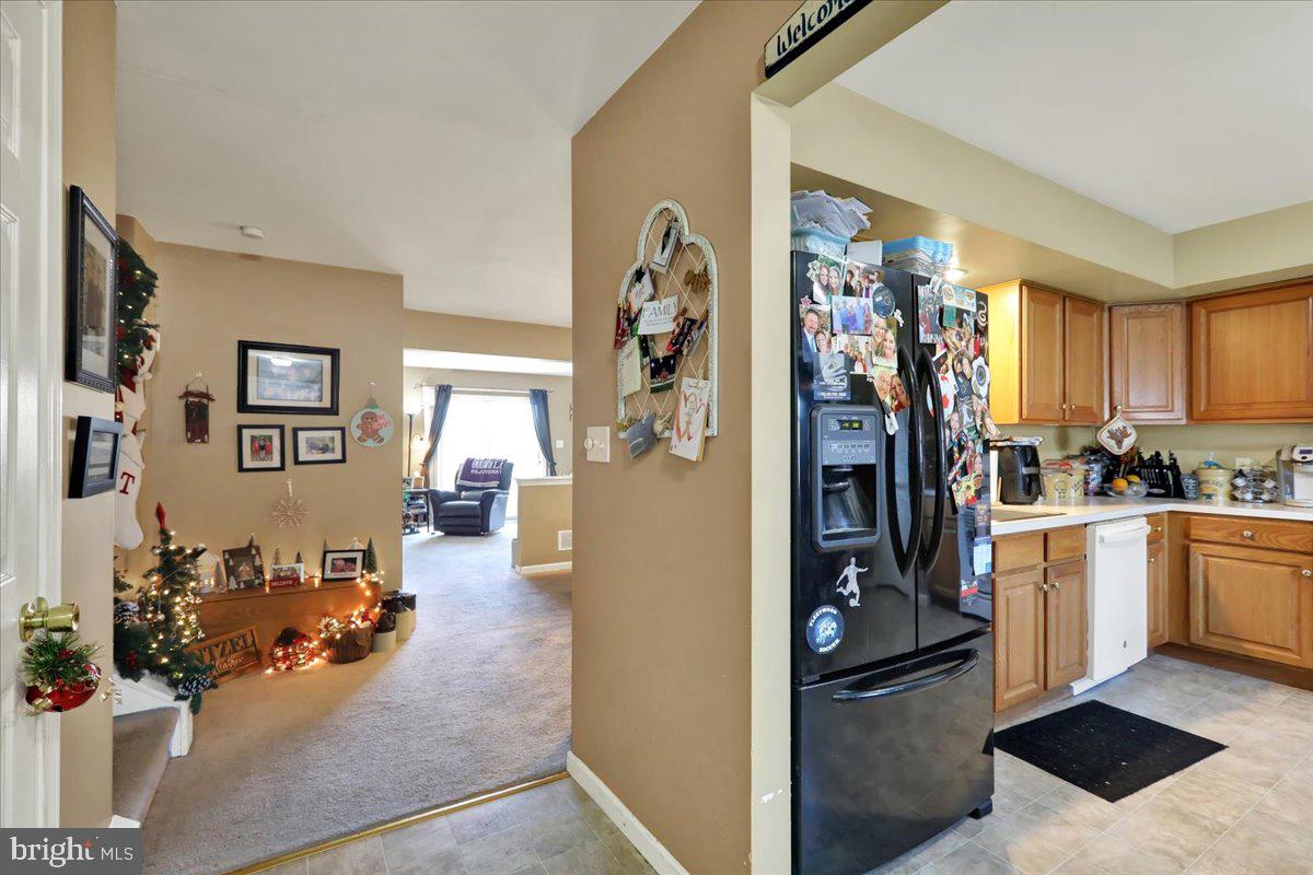 104 WHITE BIRCH LANE