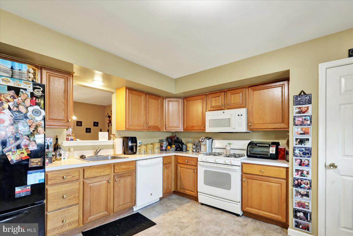 BLANDON MEADOWS - Residential