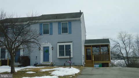 120 SHAWNEE DRIVE STEWARTSTOWN PA 17363