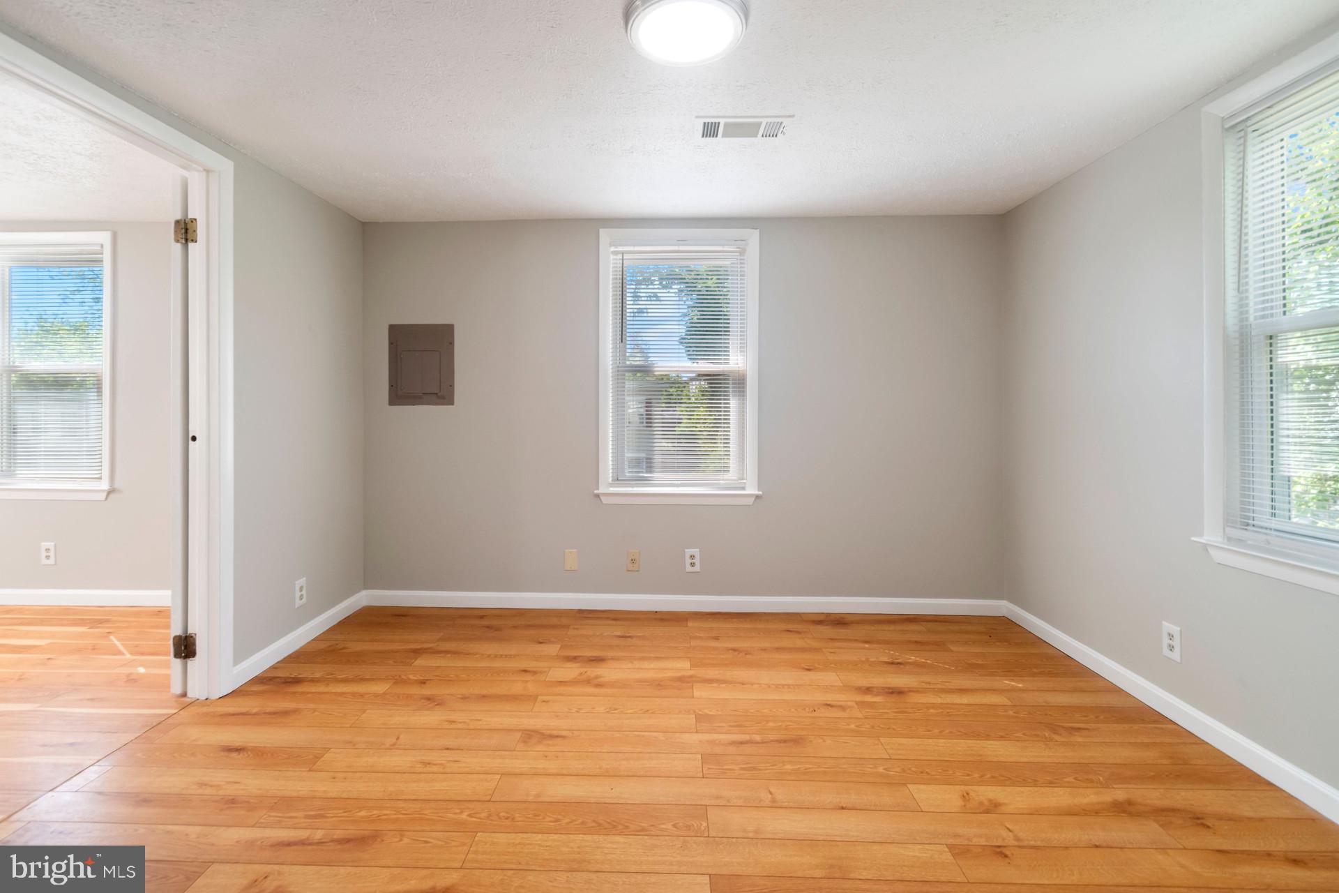 107 FUSTING AVENUE B