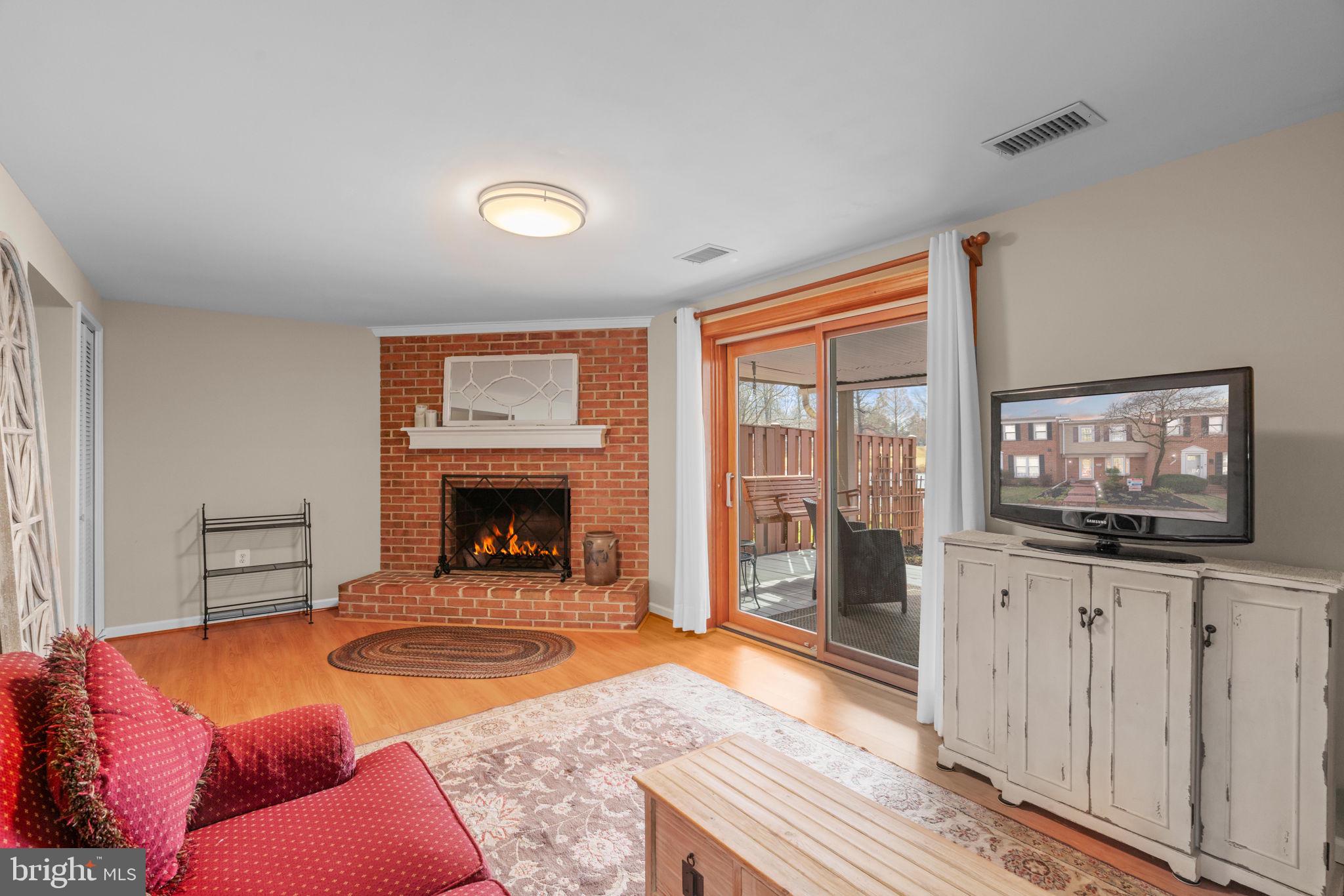 LAKE BRADDOCK - Residential