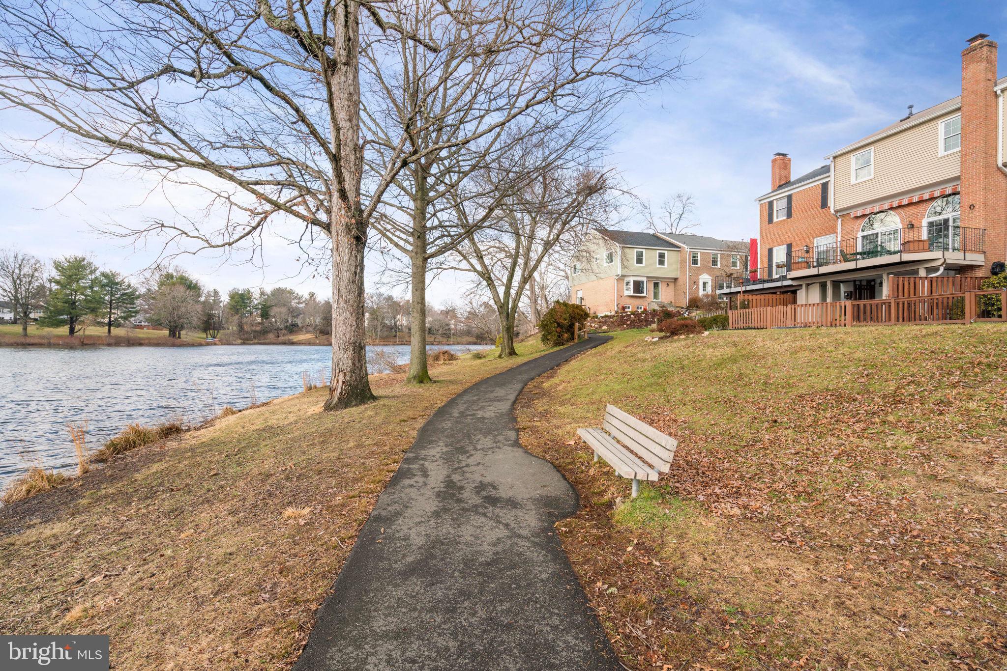 LAKE BRADDOCK - Residential
