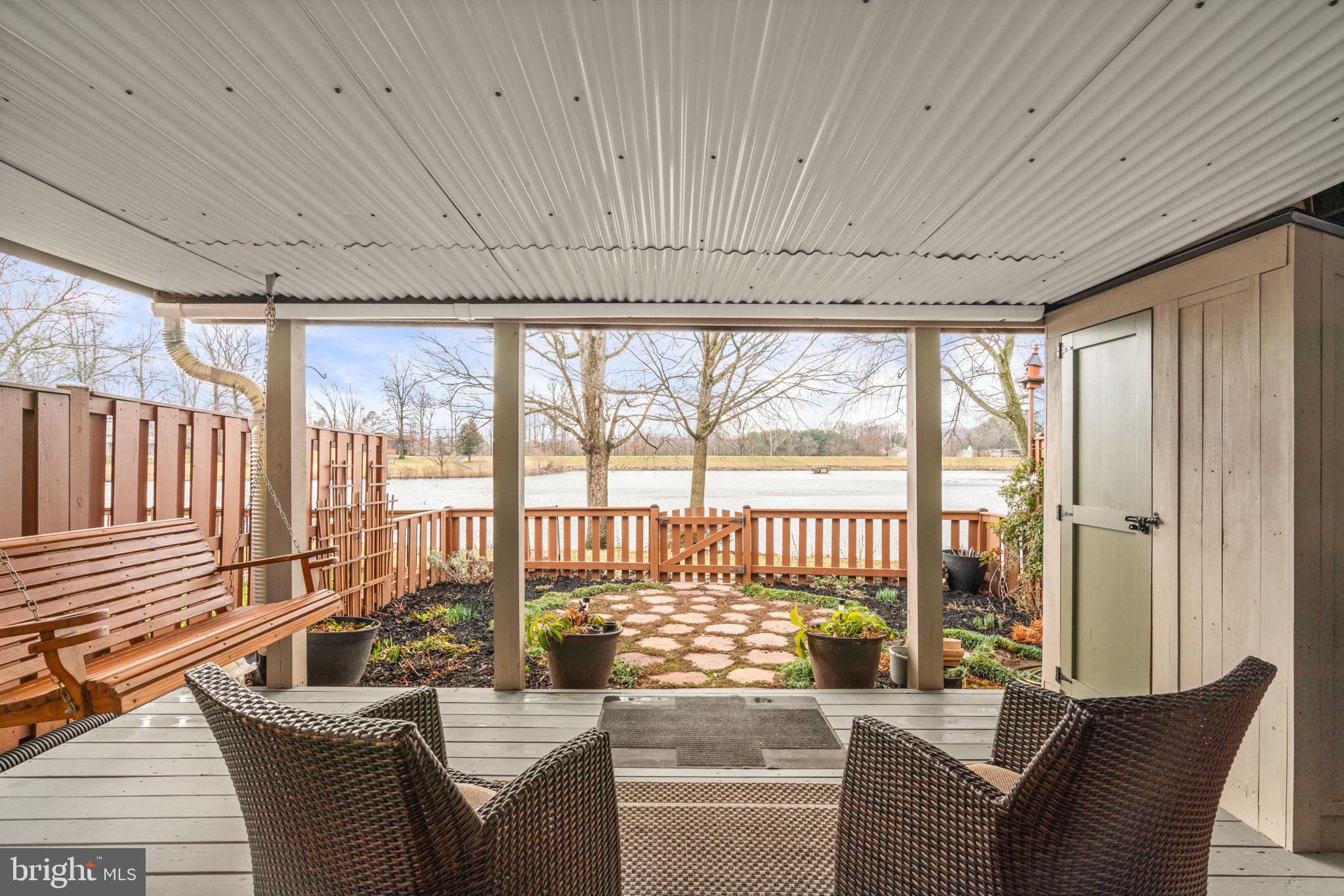 LAKE BRADDOCK - Residential