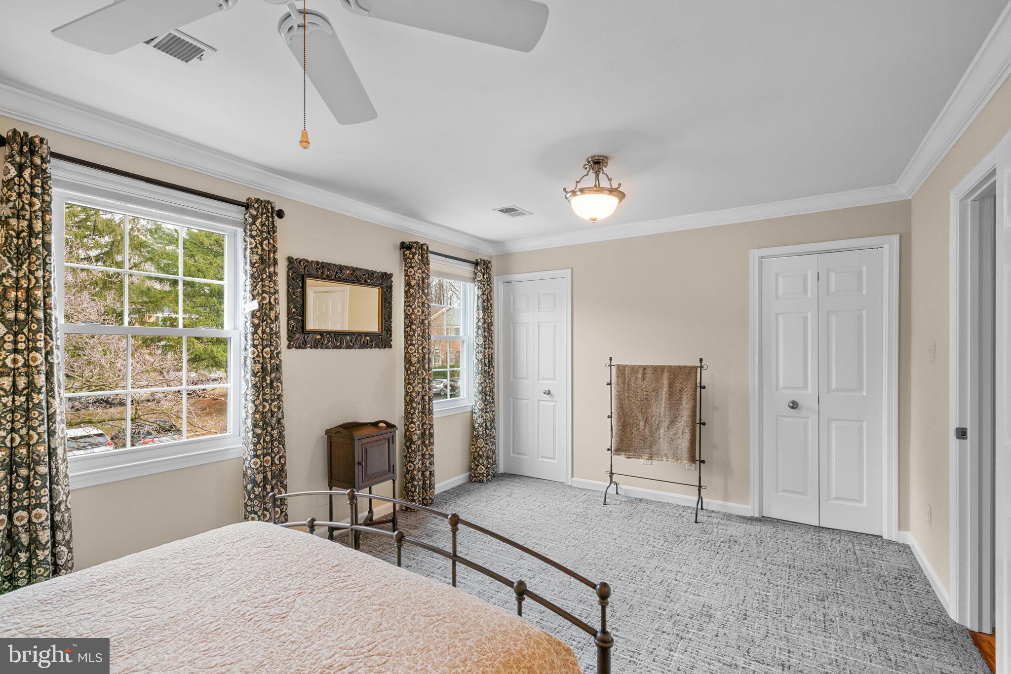 LAKE BRADDOCK - Residential