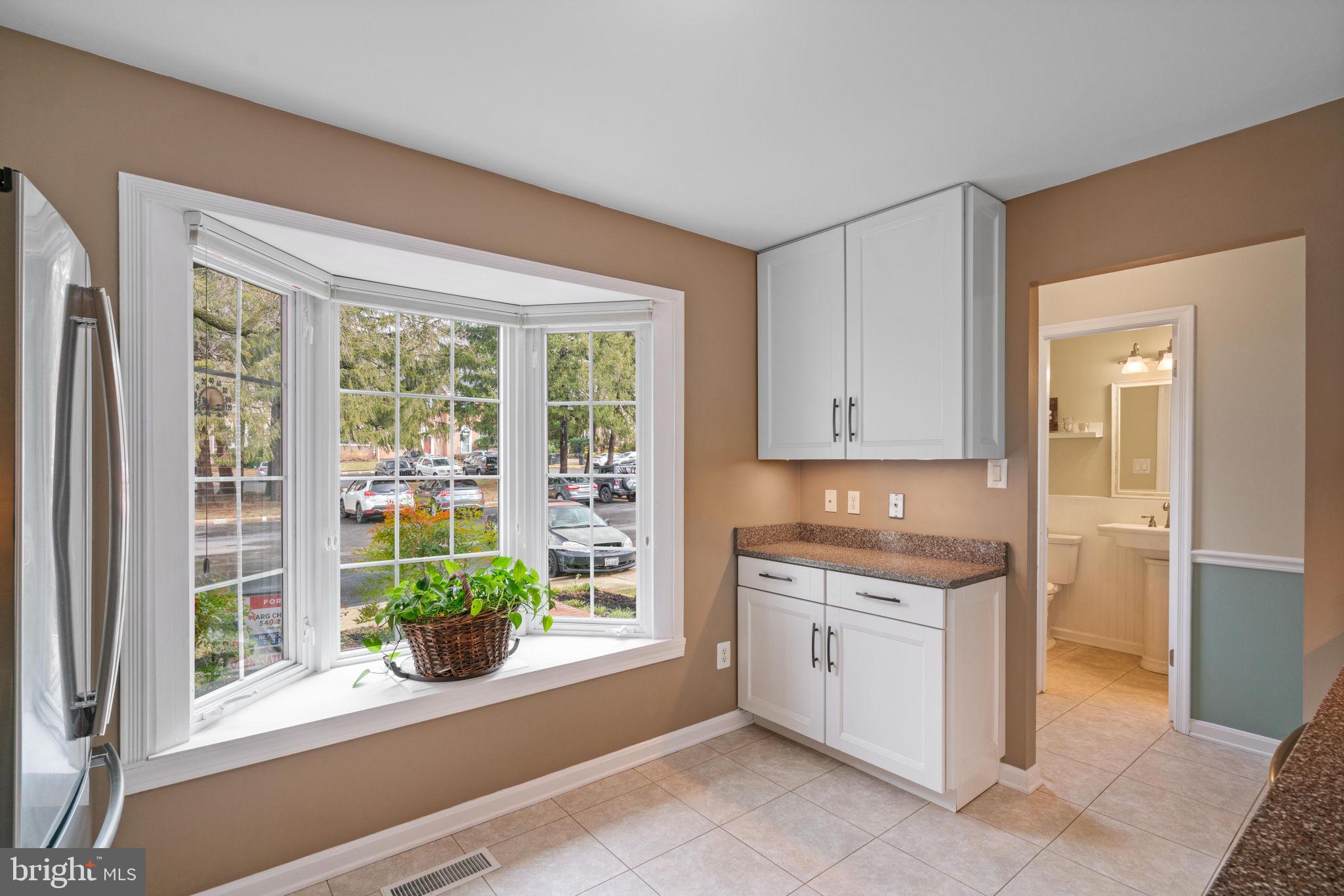 LAKE BRADDOCK - Residential