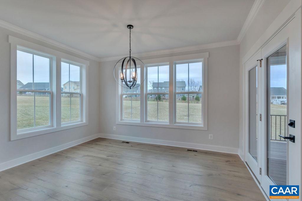 SPRING CREEK - Residential