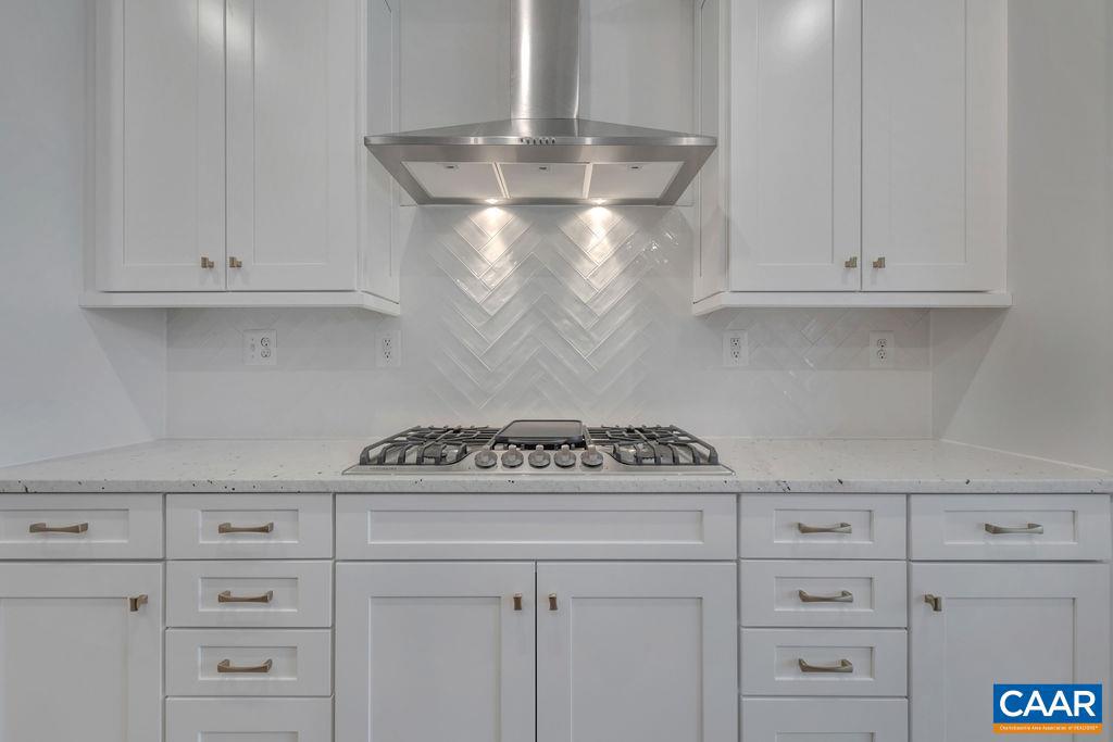 SPRING CREEK - Residential