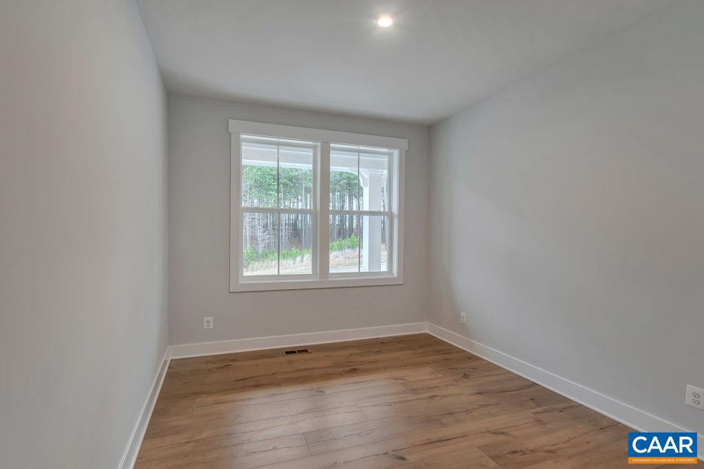 SPRING CREEK - Residential