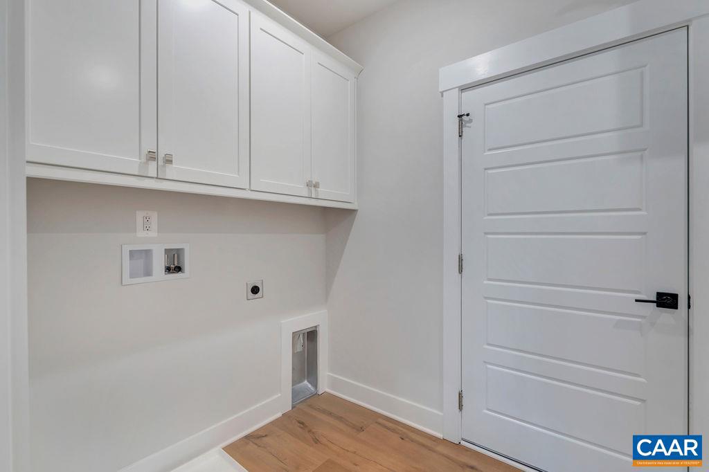 SPRING CREEK - Residential