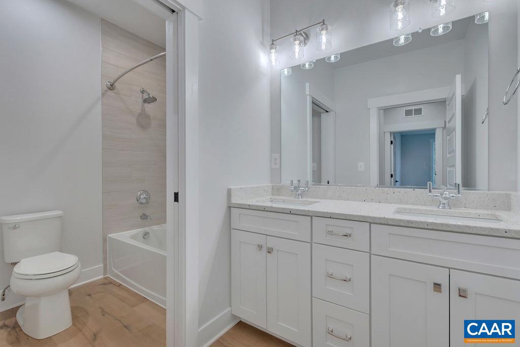 SPRING CREEK - Residential