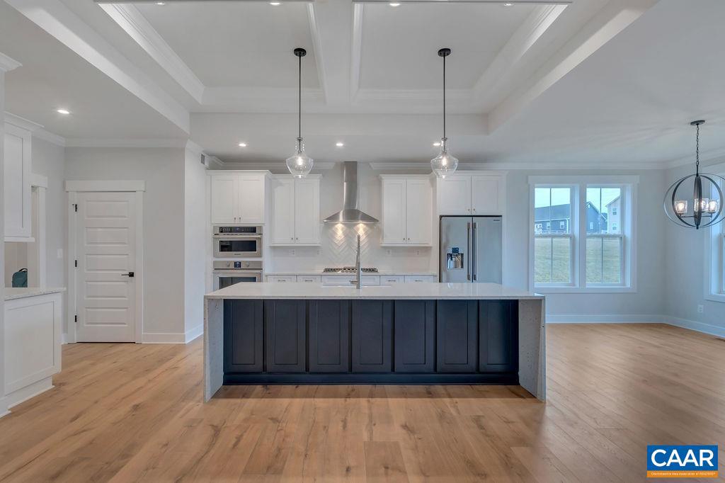 SPRING CREEK - Residential