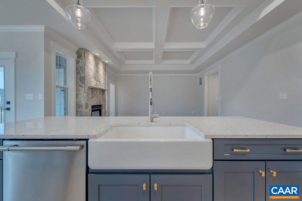 SPRING CREEK - Residential