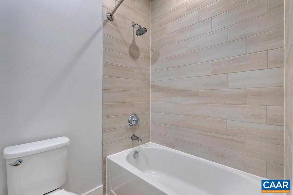 SPRING CREEK - Residential