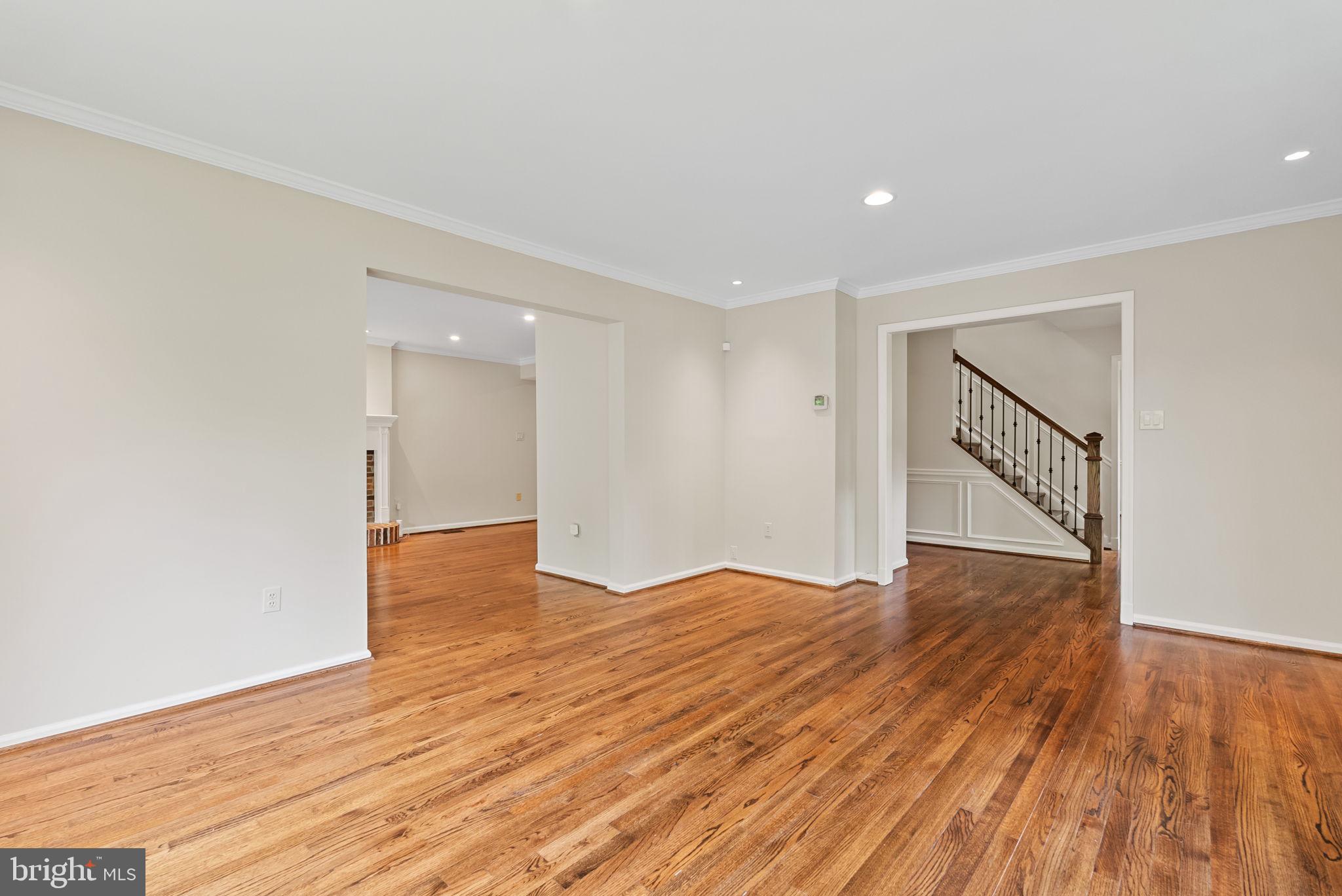 LANGLEY OAKS - Residential Lease