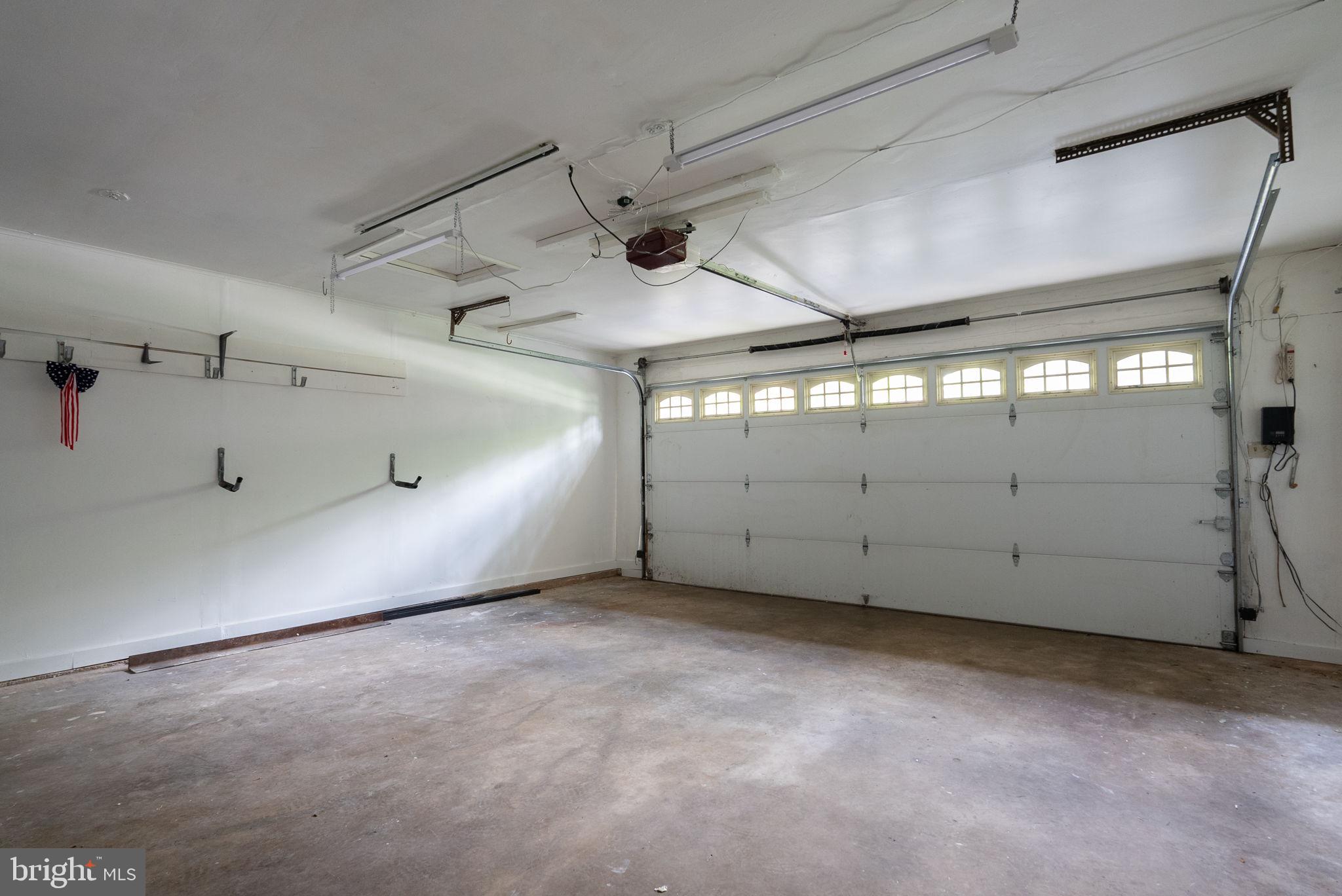 LANGLEY OAKS - Residential Lease