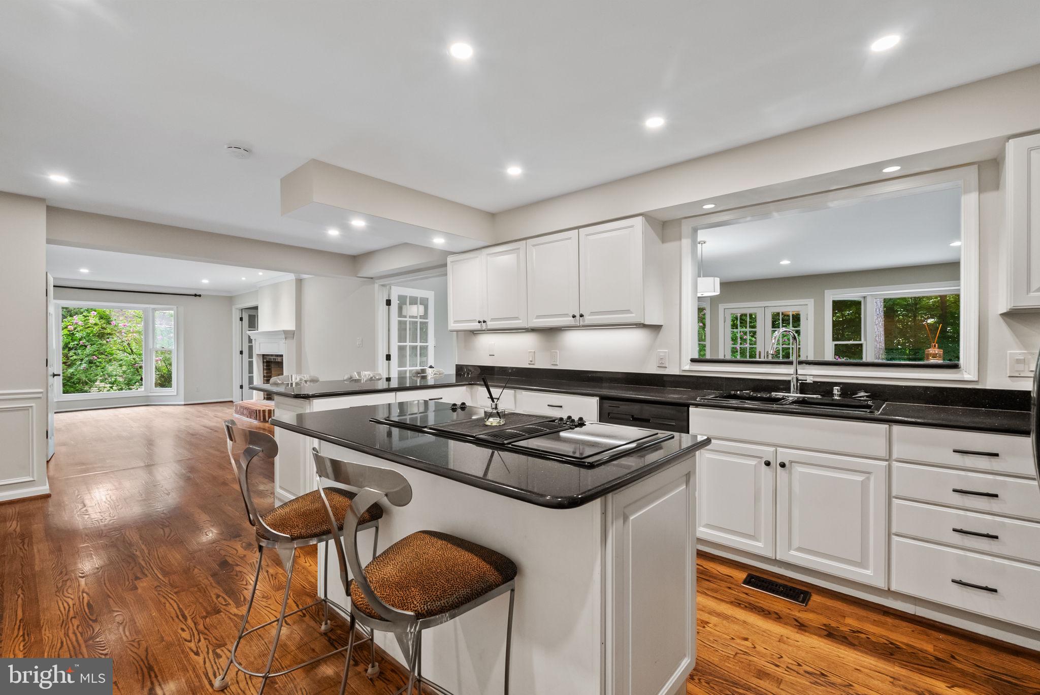 LANGLEY OAKS - Residential Lease