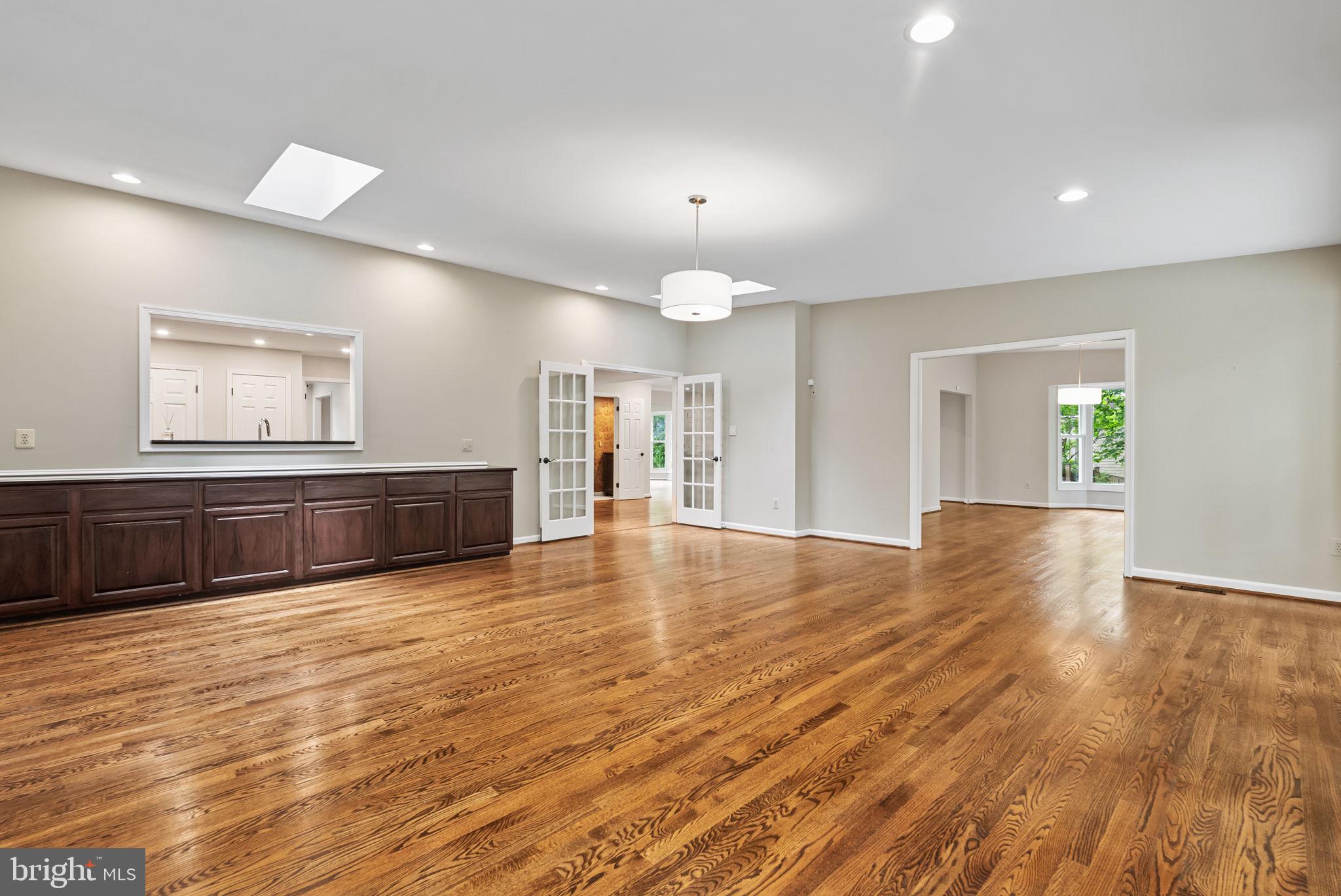 LANGLEY OAKS - Residential Lease