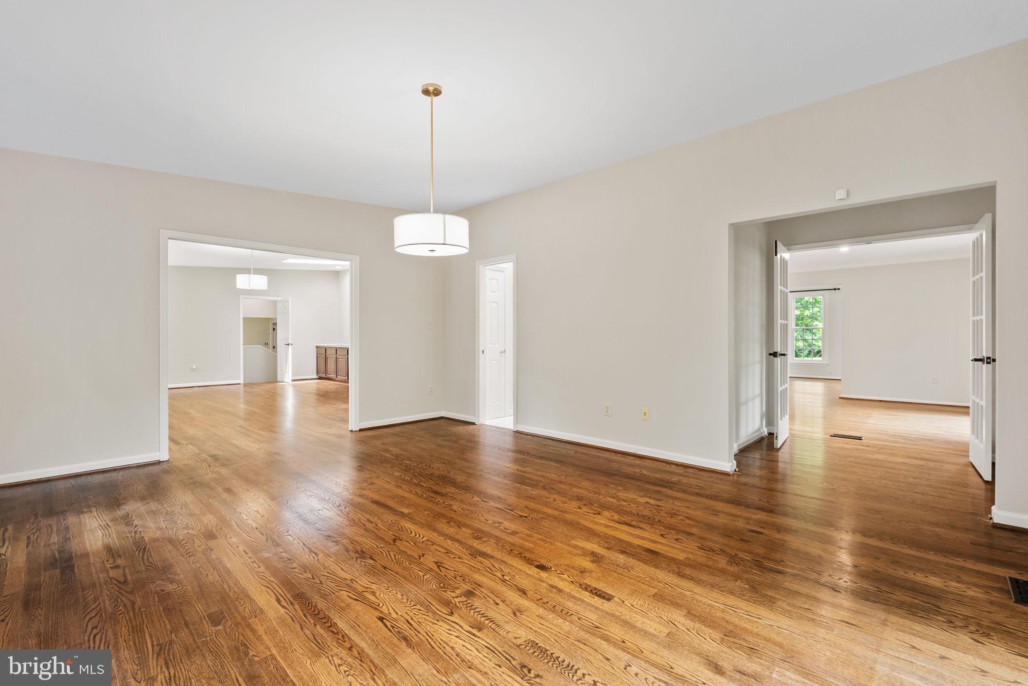 LANGLEY OAKS - Residential Lease