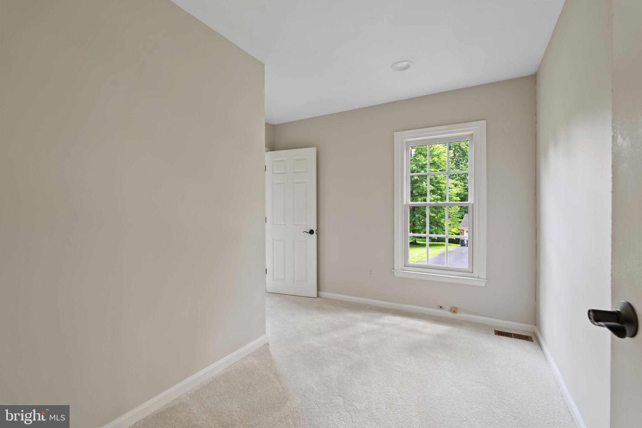 LANGLEY OAKS - Residential Lease