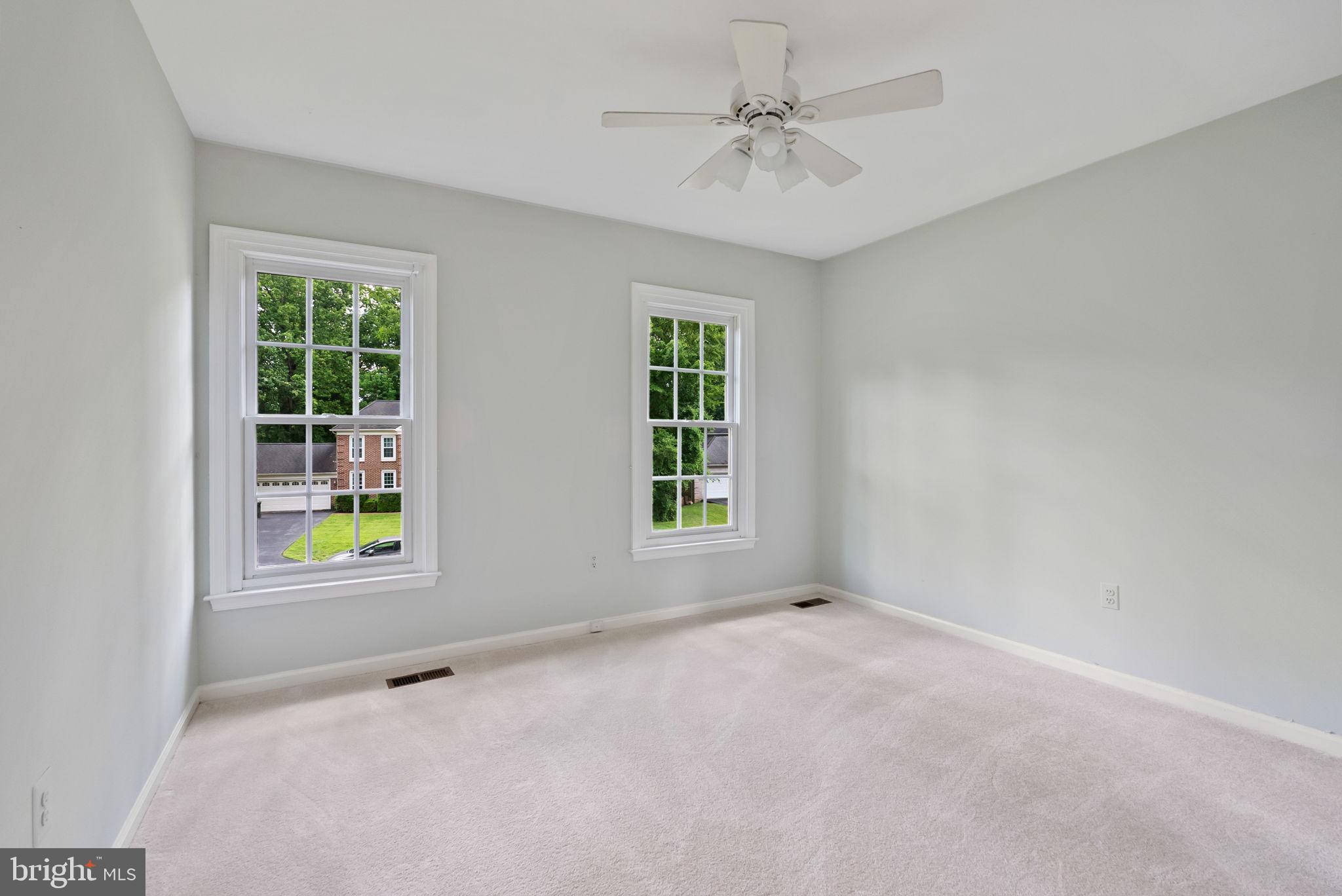 LANGLEY OAKS - Residential Lease