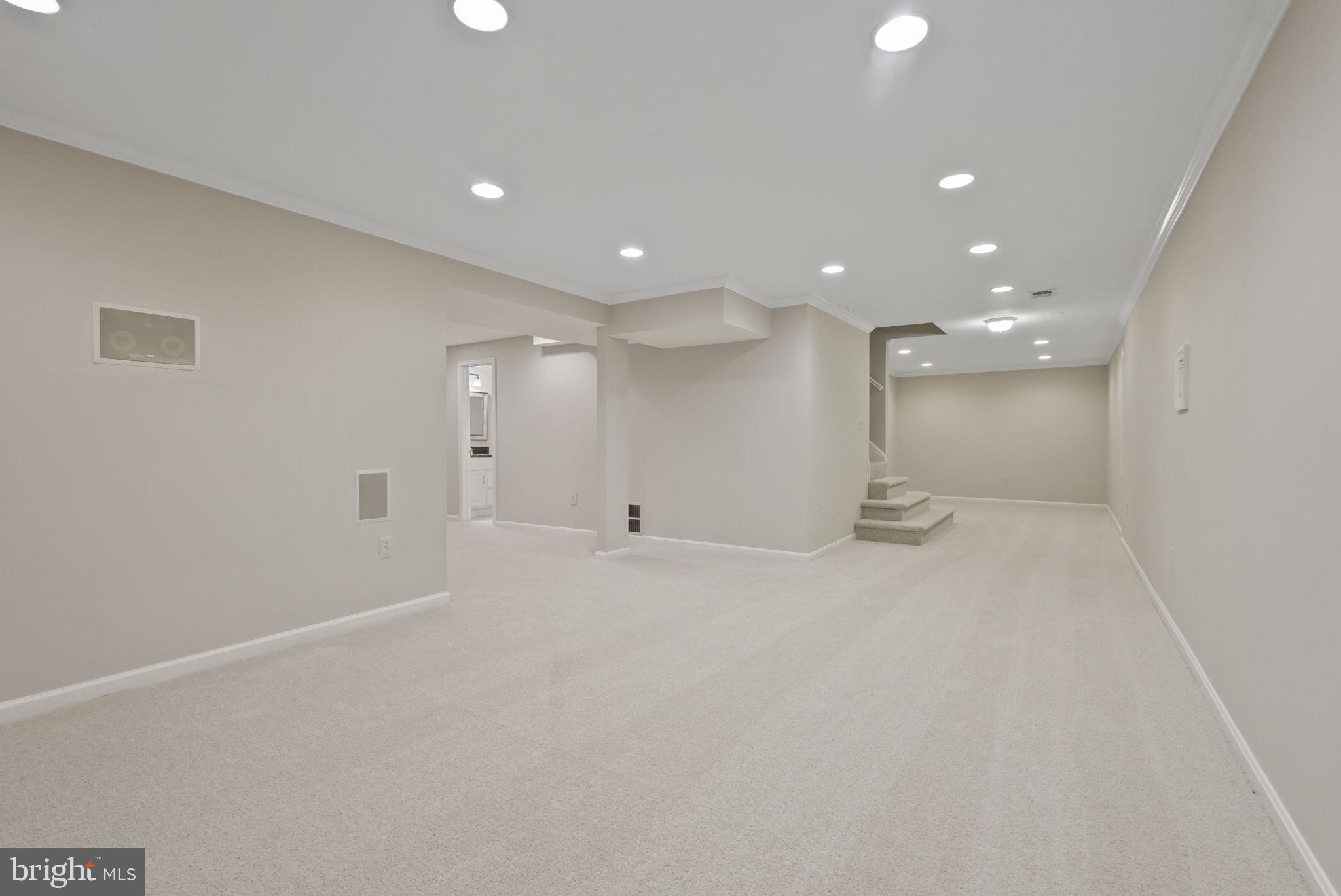 LANGLEY OAKS - Residential Lease