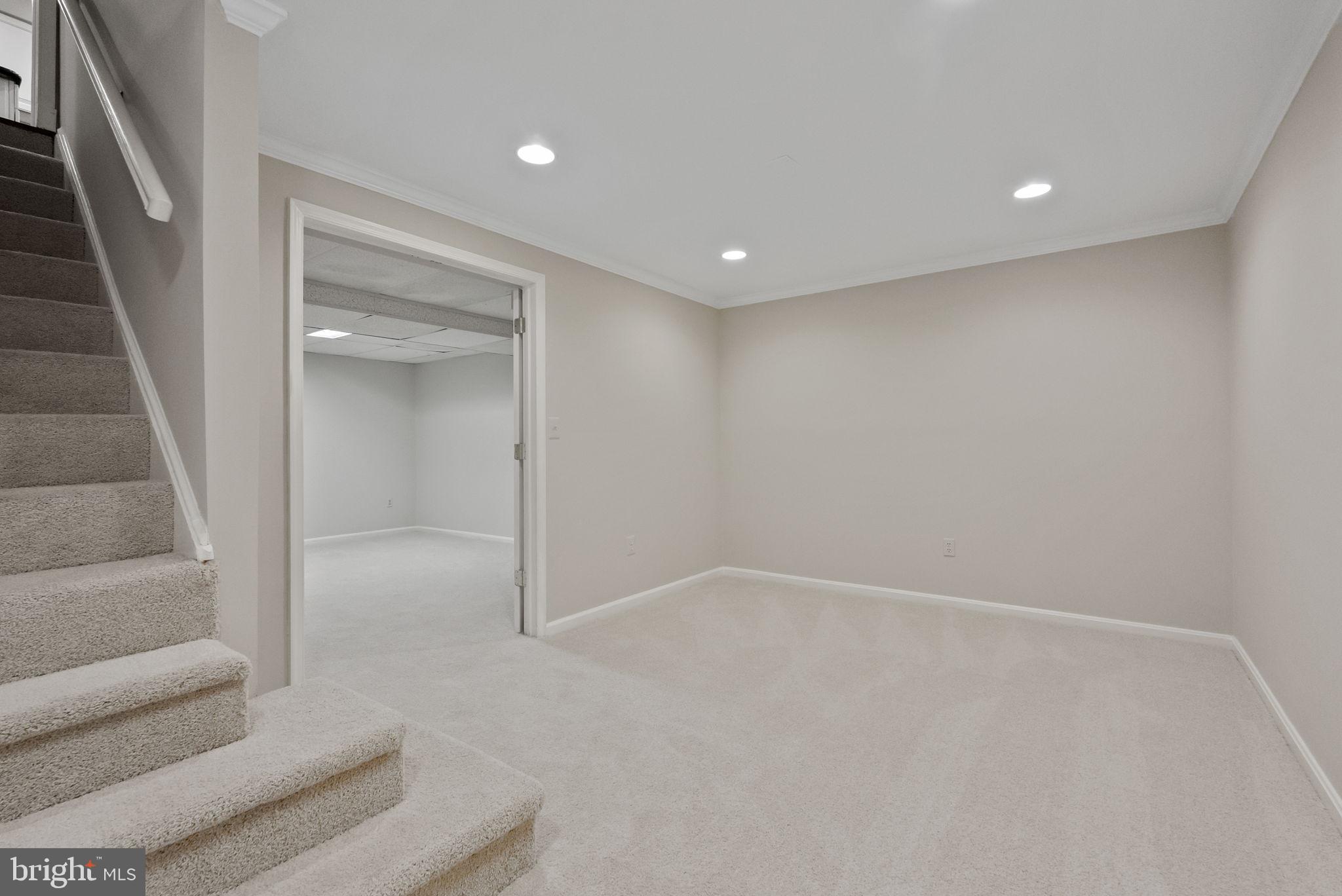 LANGLEY OAKS - Residential Lease