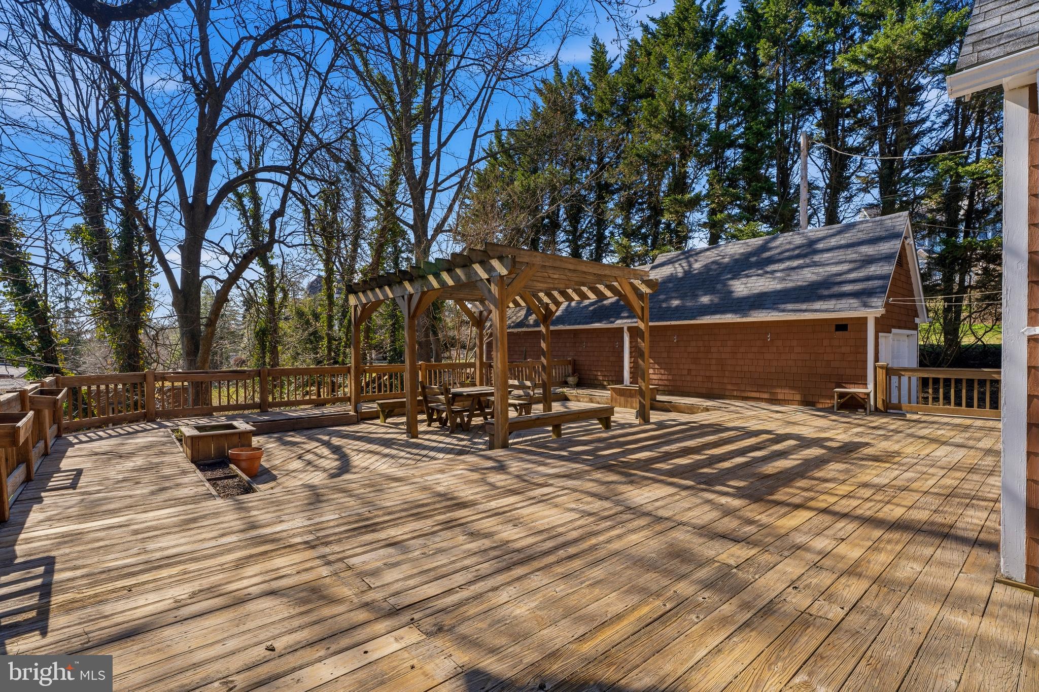 DIXON HILL - Residential