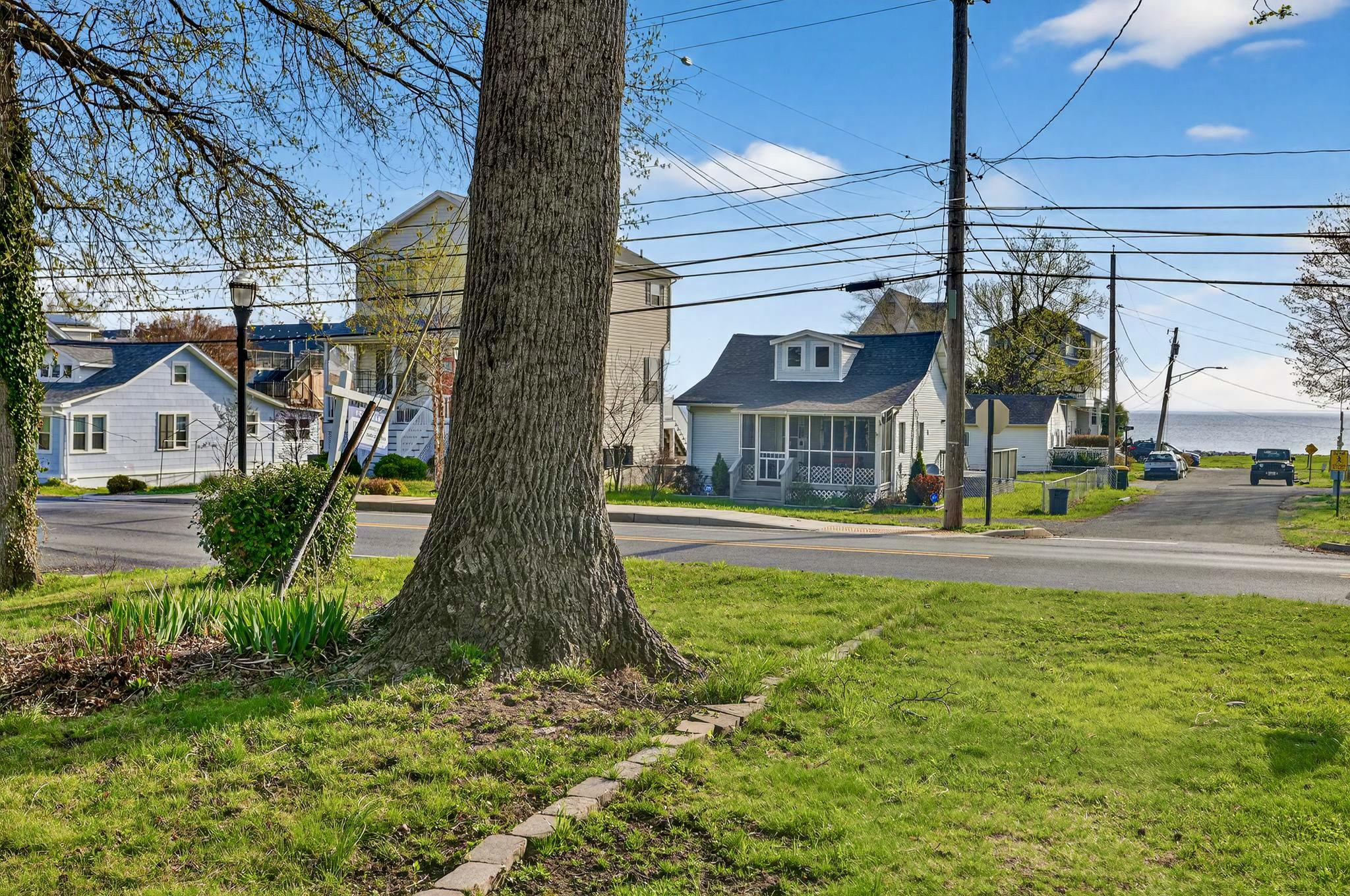 8314 BAYSIDE ROAD