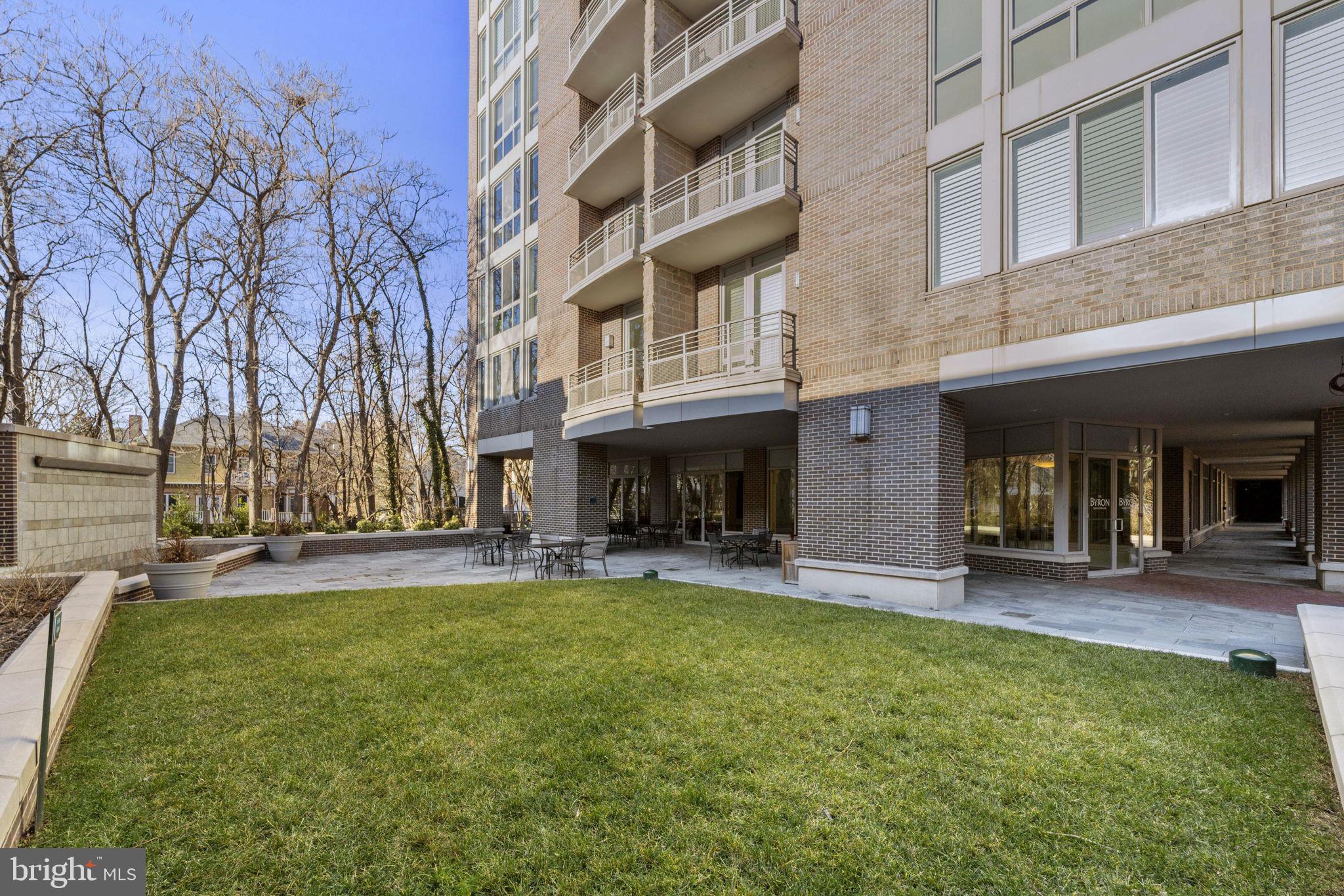 BYRON CONDOMINIUM - Residential