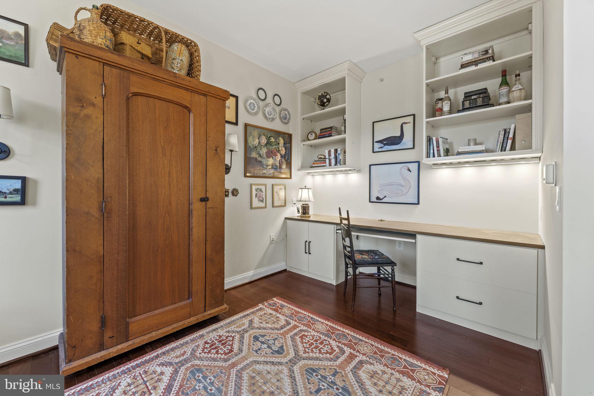 BYRON CONDOMINIUM - Residential