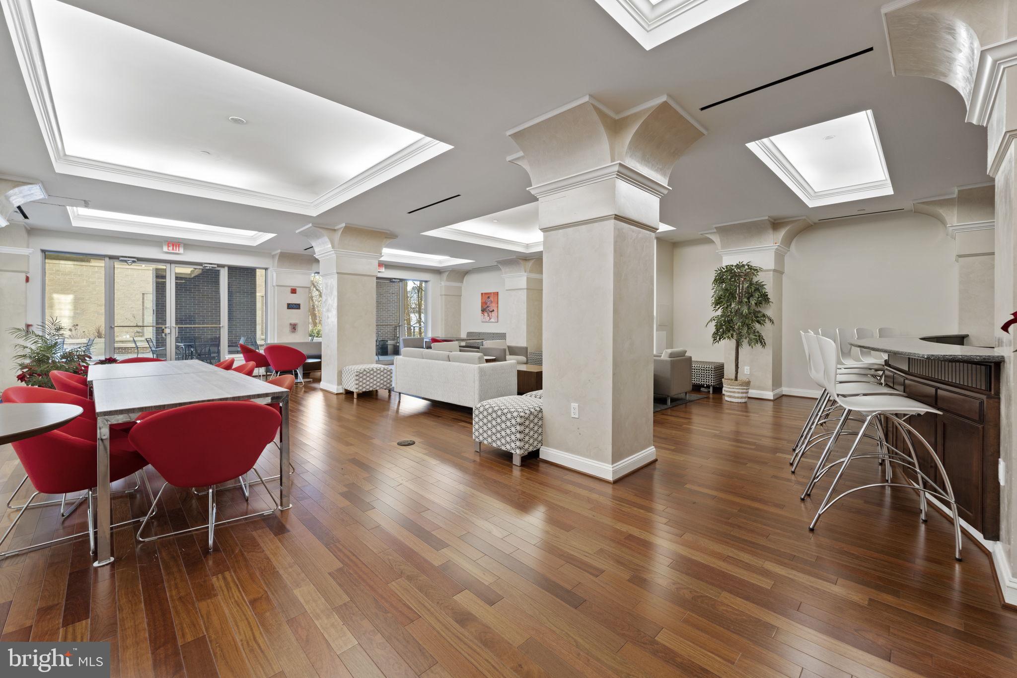 BYRON CONDOMINIUM - Residential