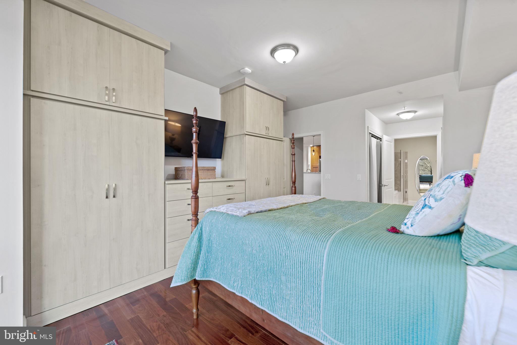 BYRON CONDOMINIUM - Residential