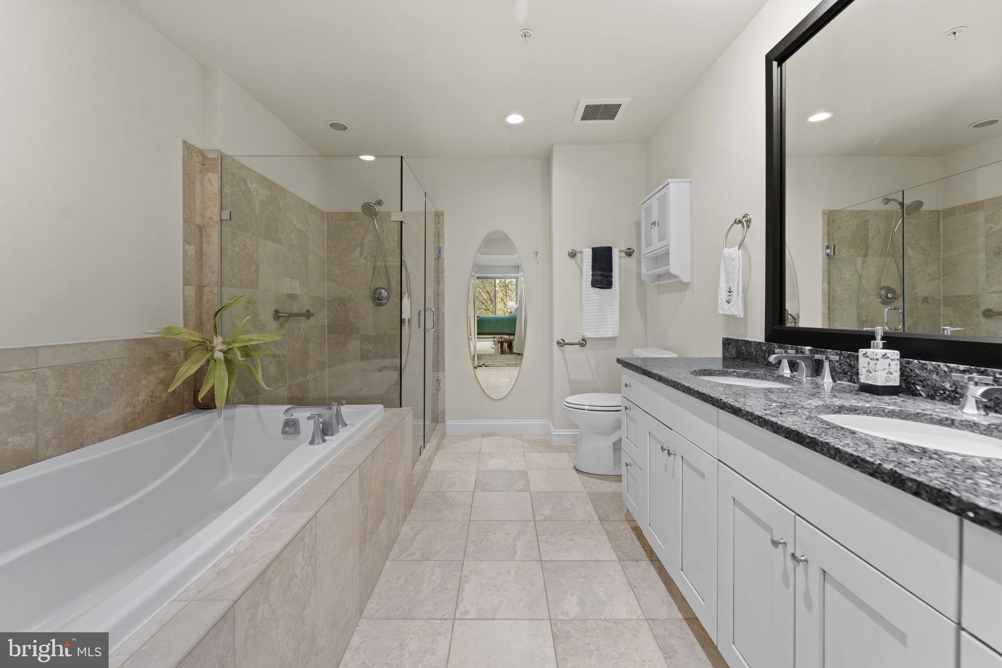 BYRON CONDOMINIUM - Residential