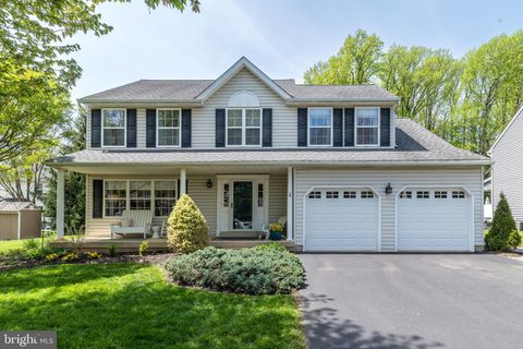Photo of 68 Steeplechase Dr, DOYLESTOWN, PA 18901 (MLS # PABU2116588)