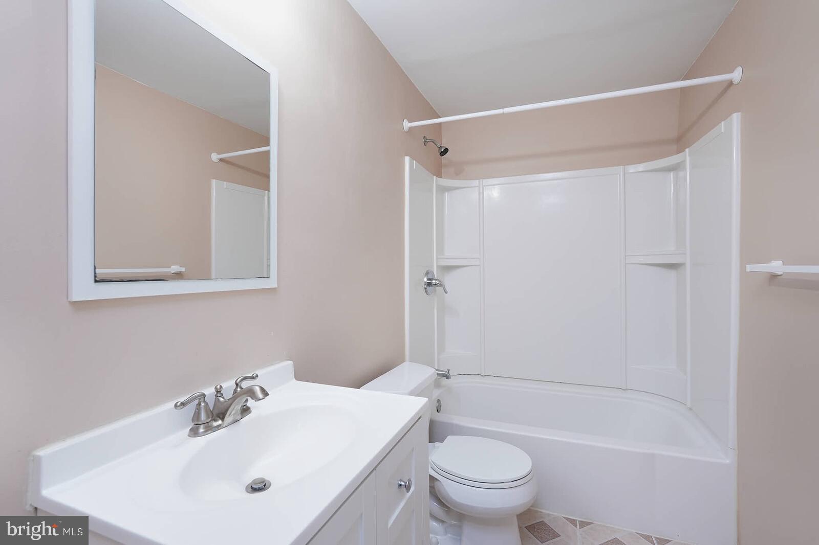 GUNNERS LAKE VILLAGE - Residential