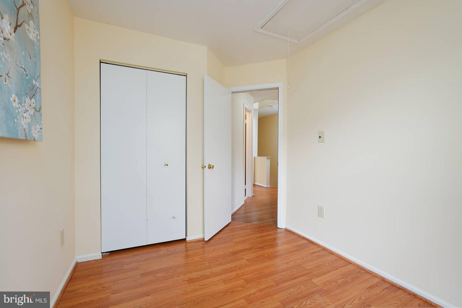 GUNNERS LAKE VILLAGE - Residential