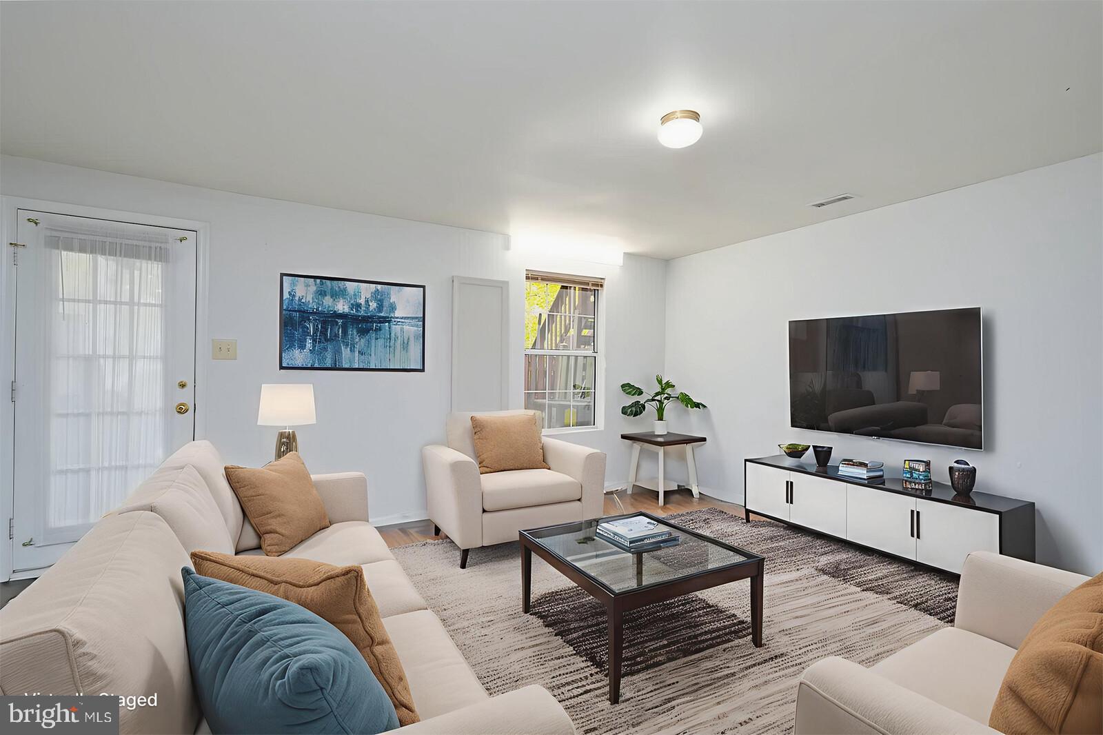 GUNNERS LAKE VILLAGE - Residential