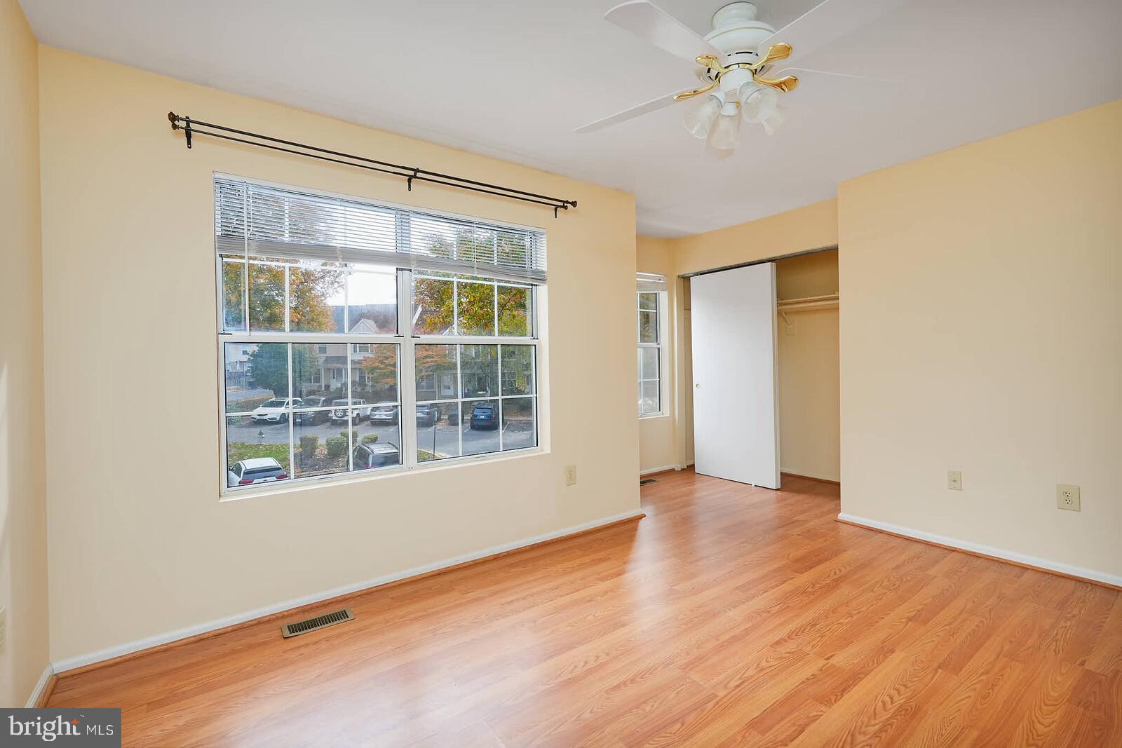 GUNNERS LAKE VILLAGE - Residential